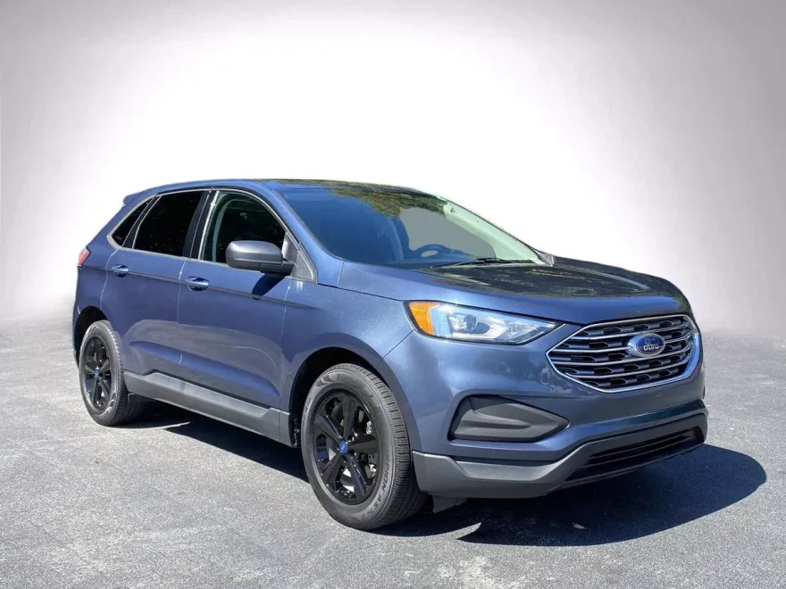 2019 Ford Edge SE photo 1