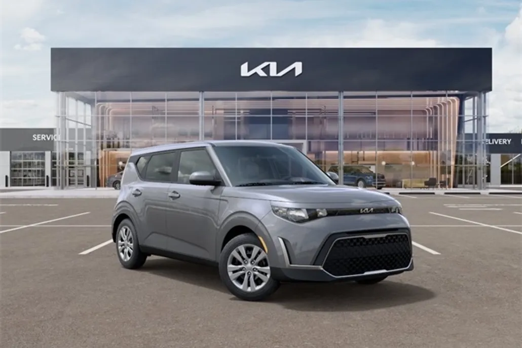 2024 Kia Soul LX photo 1