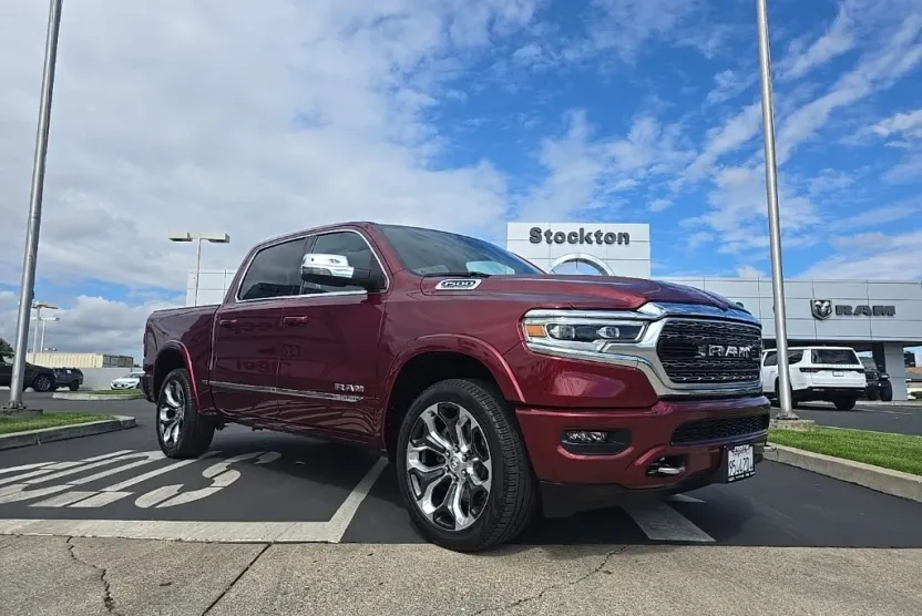 2024 Ram 1500 Limited photo 1
