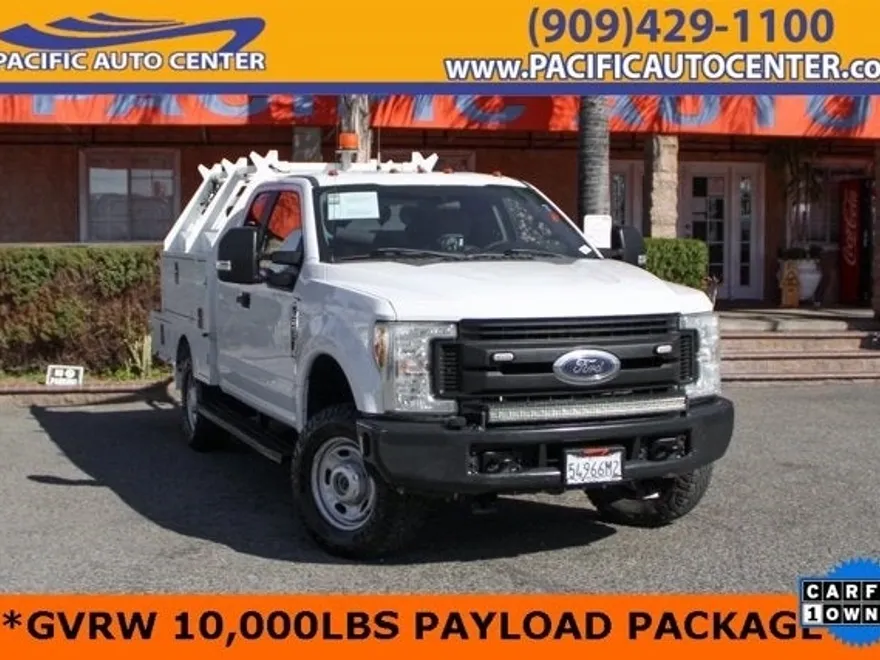 2017 Ford F-250 photo 1