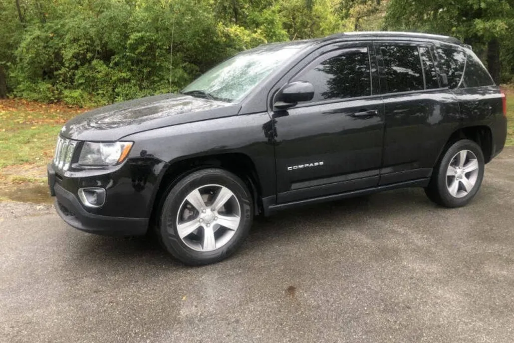 2016 Jeep Compass Latitude photo 1