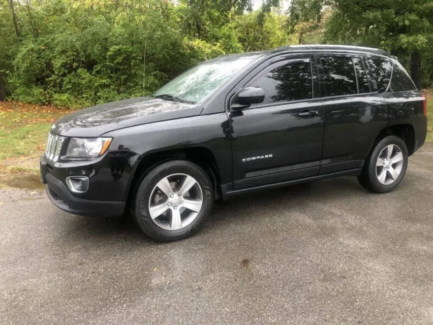 2016 Jeep Compass Latitude photo 1