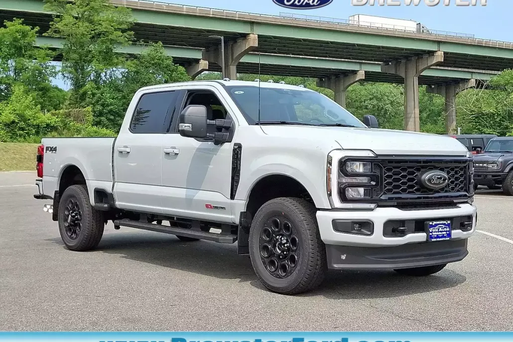 2025 Ford F-350 XLT photo 1