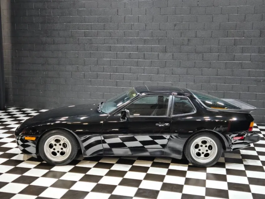 1986 Porsche 944 photo 1