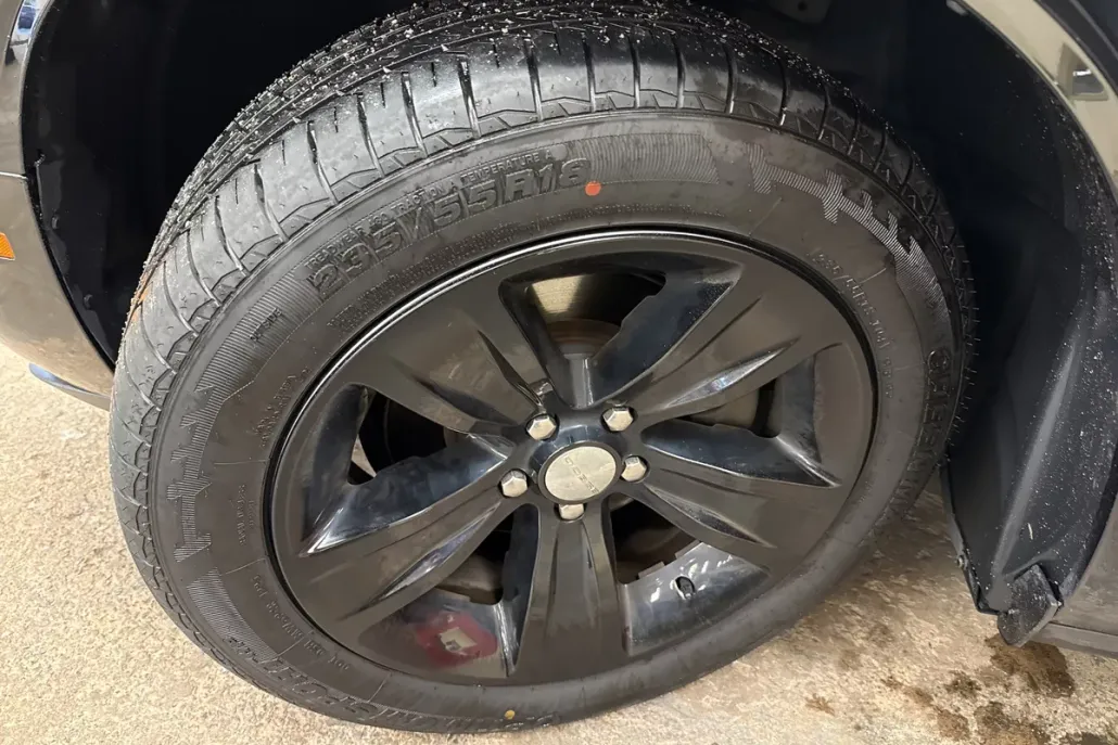 2018 Dodge Challenger SXT photo 1