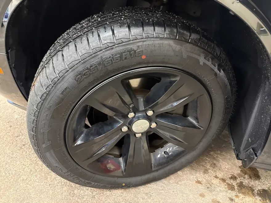 2018 Dodge Challenger SXT photo 1