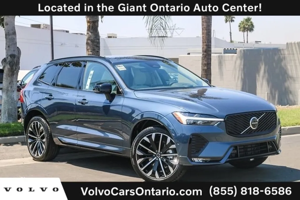 2026 Volvo XC60 B5 photo 1