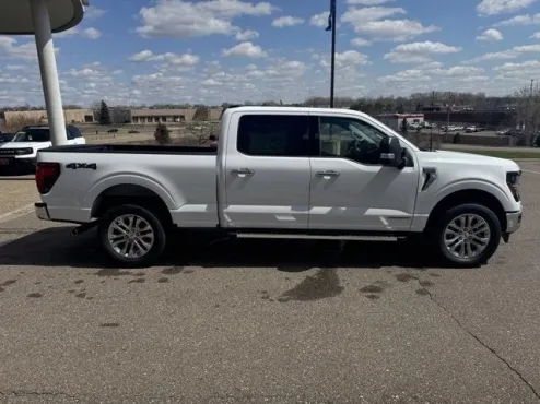 2025 Ford F-150 XLT photo 4