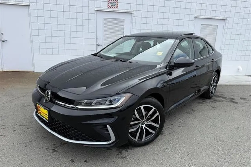2025 Volkswagen Jetta SE photo 1