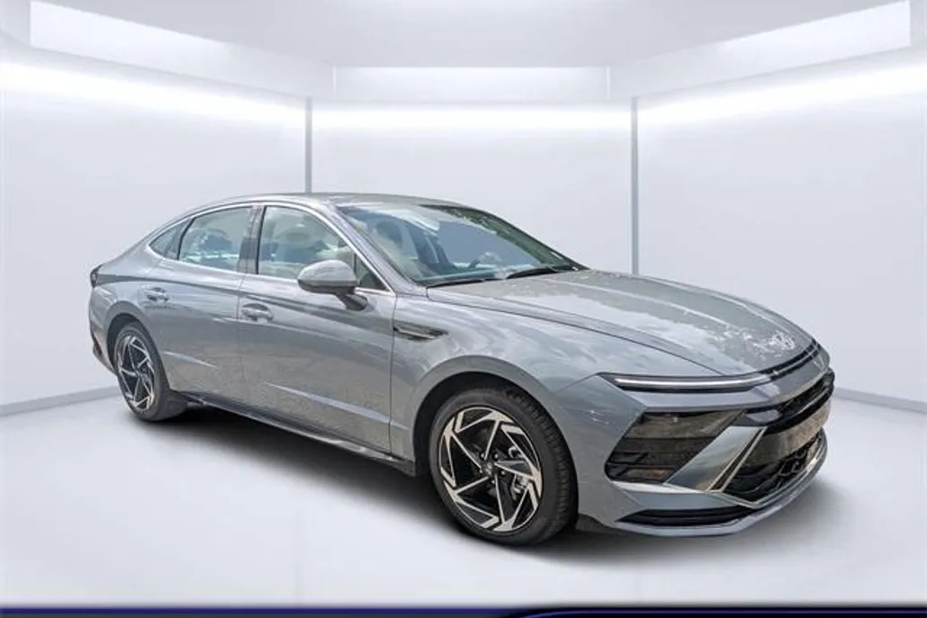 2026 Hyundai Sonata SEL Sport photo 1