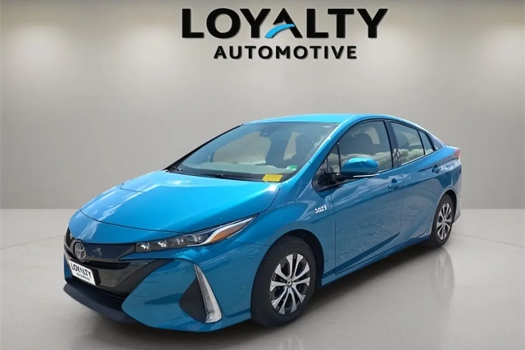 2020 Toyota Prius Prime XLE photo 1