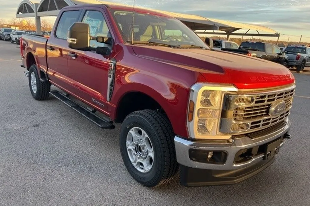 2025 Ford F-250 XLT photo 1