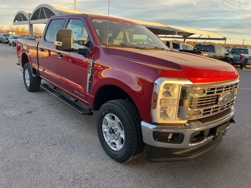 2025 Ford F-250 XLT photo 1