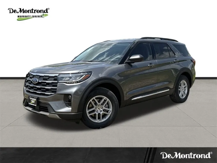 2025 Ford Explorer photo 1