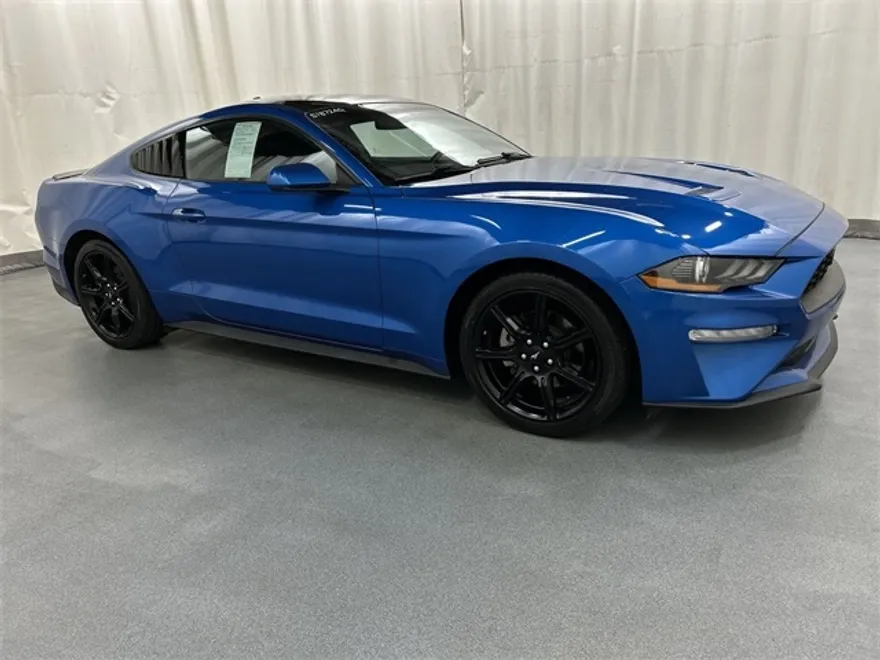 2020 Ford Mustang EcoBoost photo 1