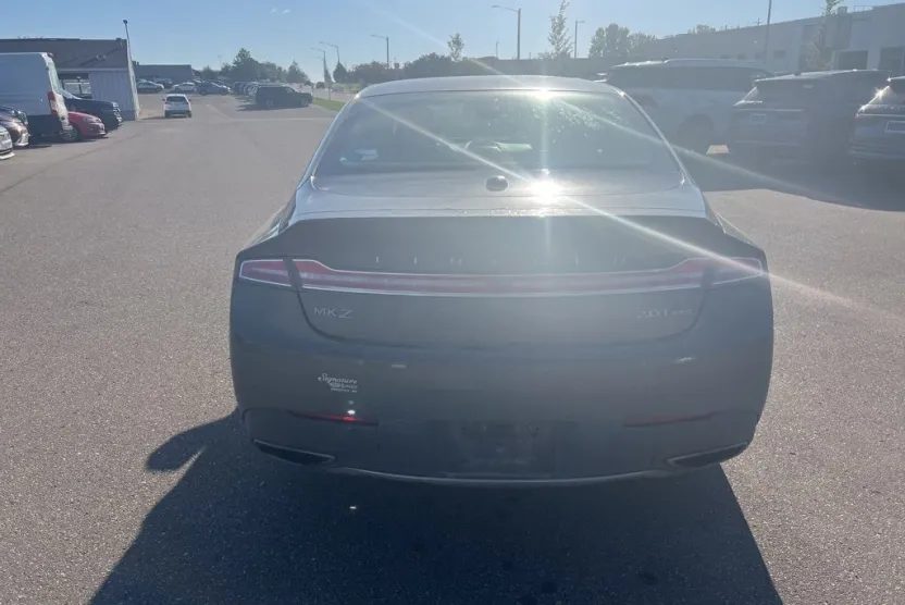 2017 Lincoln MKZ Reserve photo 1