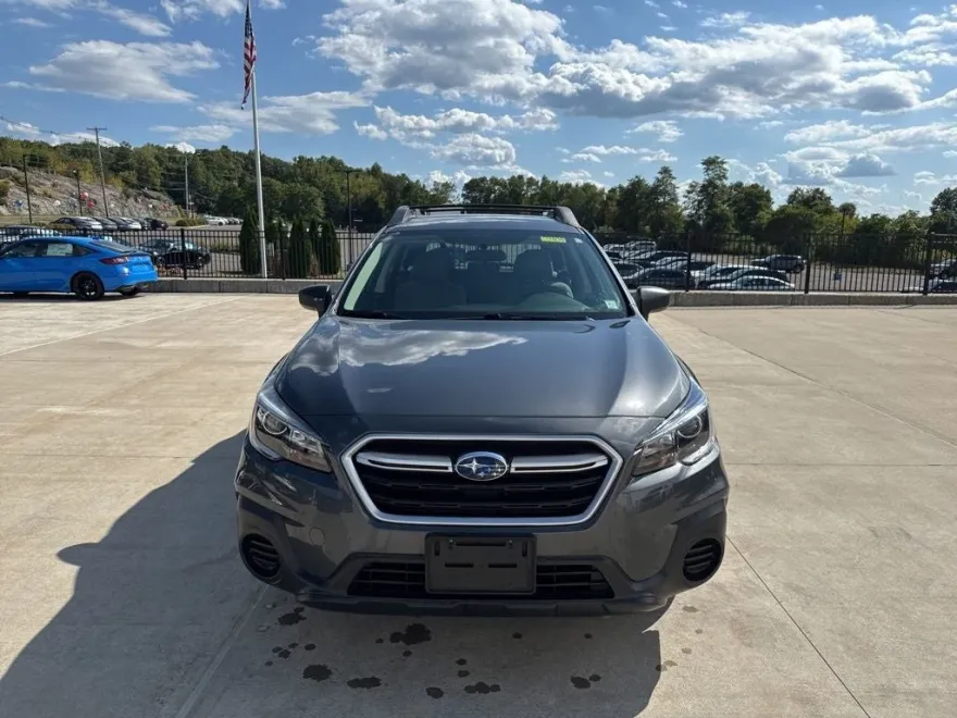 2018 Subaru Outback 2.5i photo 1