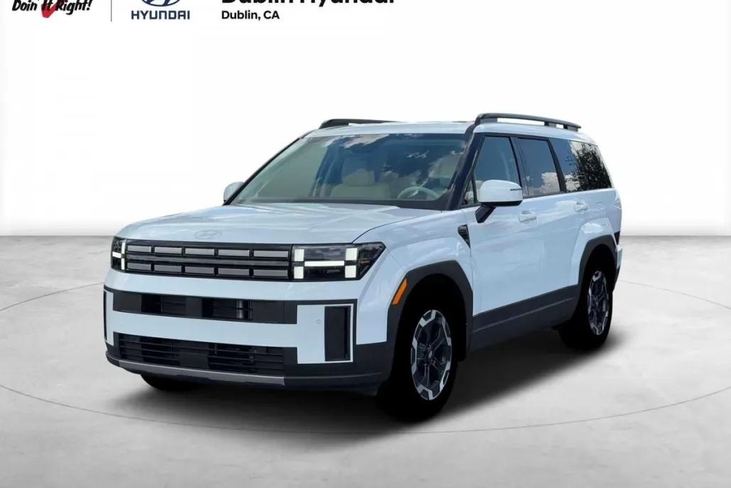 2026 Hyundai Santa Fe SEL photo 1