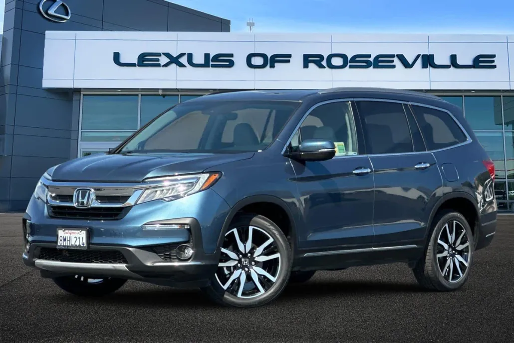 2019 Honda Pilot Touring photo 1