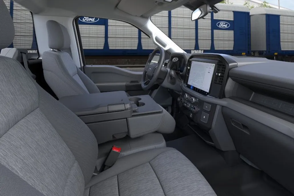 2025 Ford F-150 XL photo 1