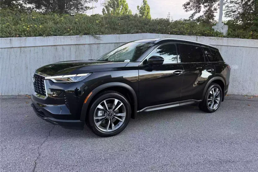 2025 Infiniti QX60 Luxe photo 1