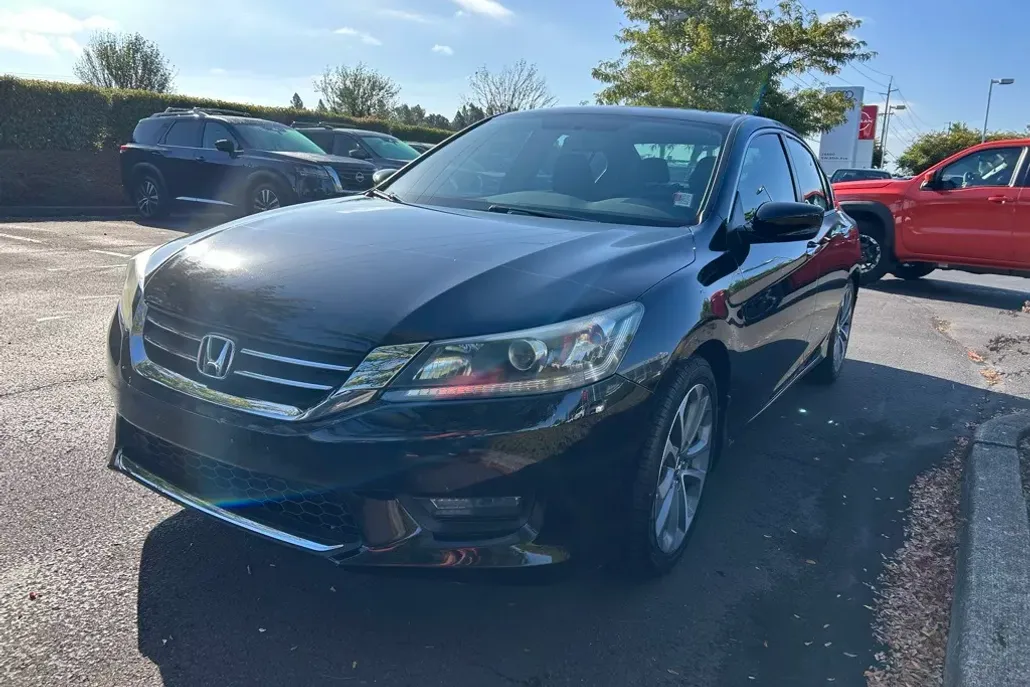 2015 Honda Accord Sport photo 1