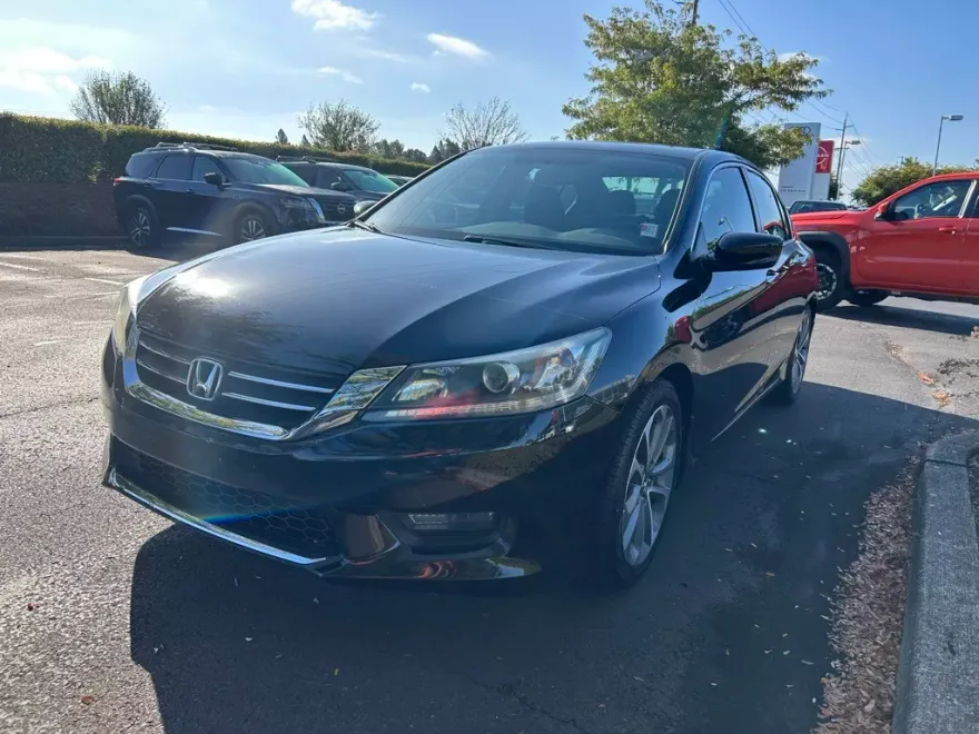 2015 Honda Accord Sport photo 1