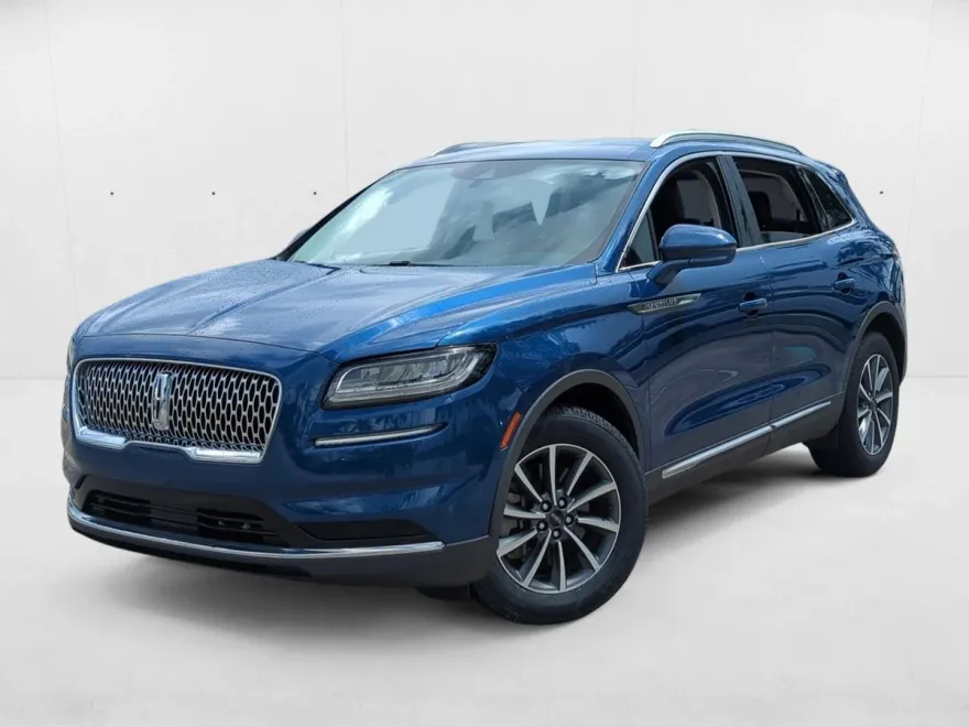 2021 Lincoln Nautilus Standard photo 1