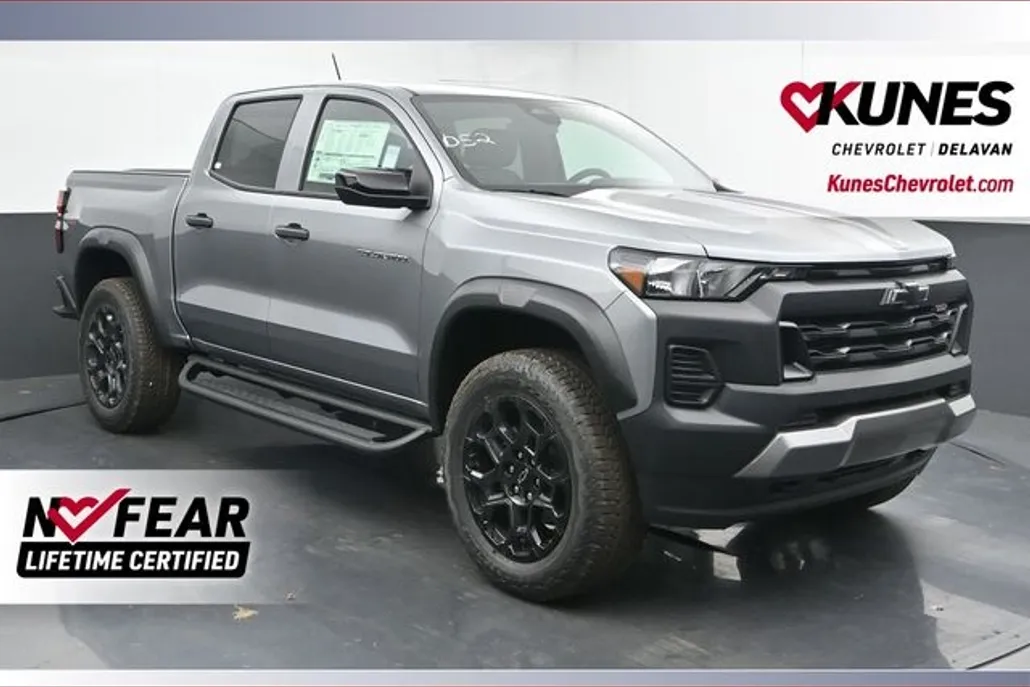 2026 Chevrolet Colorado Trail Boss photo 1