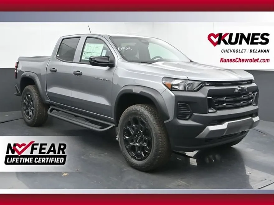 2026 Chevrolet Colorado Trail Boss photo 1