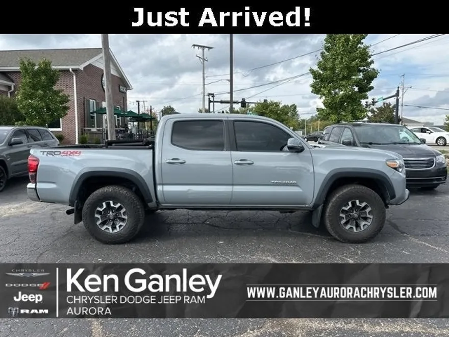 2019 Toyota Tacoma TRD Off-Road V6 photo 1
