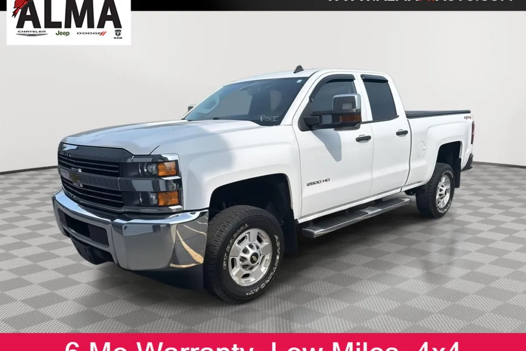 2015 Chevrolet Silverado 2500HD LT photo 1