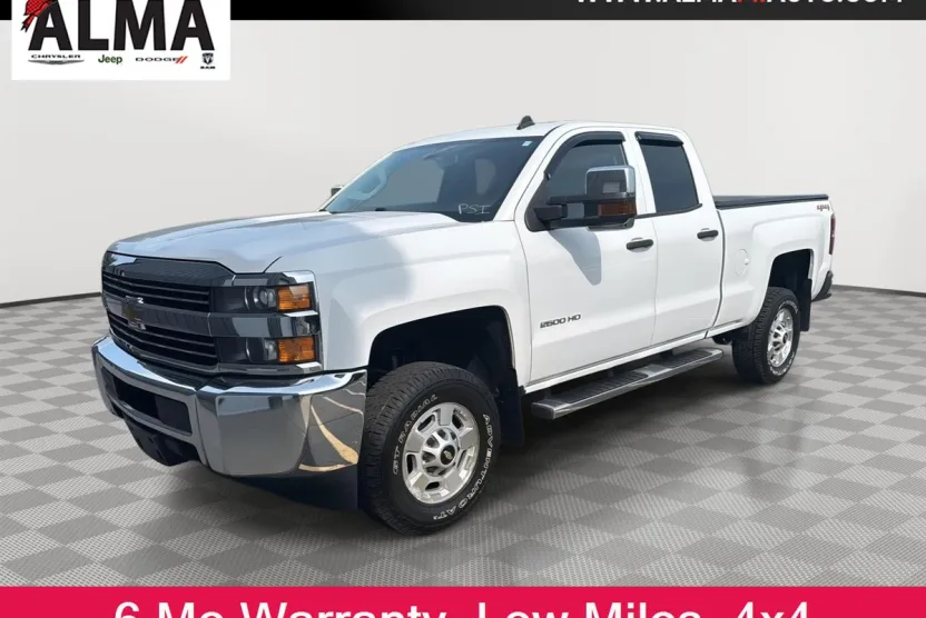 2015 Chevrolet Silverado 2500HD LT photo 1
