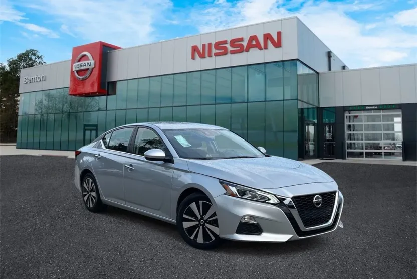 2022 Nissan Altima 2.5 SV photo 1