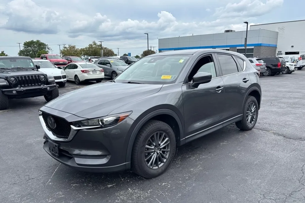 2019 Mazda CX-5 Touring photo 1