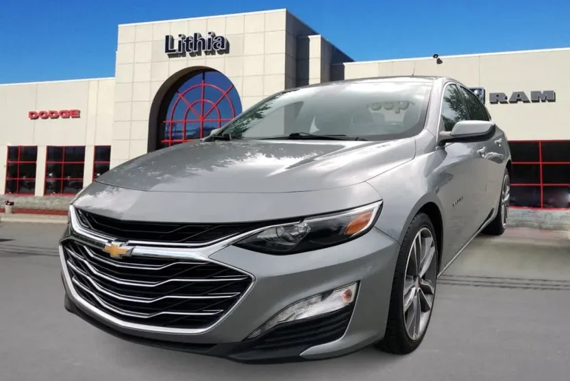 2023 Chevrolet Malibu 1LT photo 1