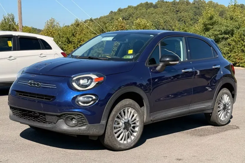 2023 Fiat 500X Pop Sport photo 1