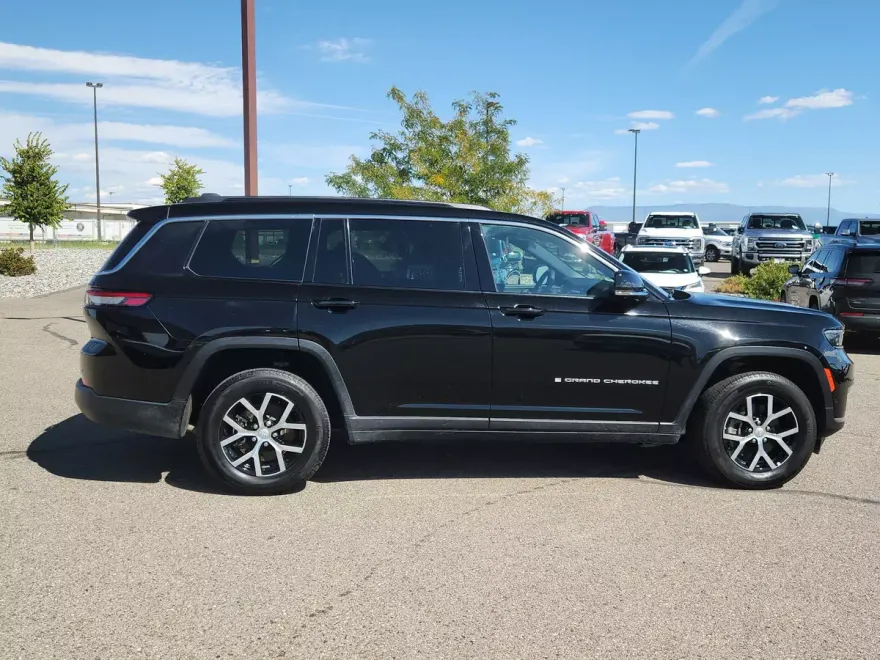 2024 Jeep Grand Cherokee Limited photo 1