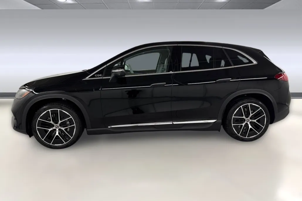 2026 Mercedes Benz EQE SUV photo 1