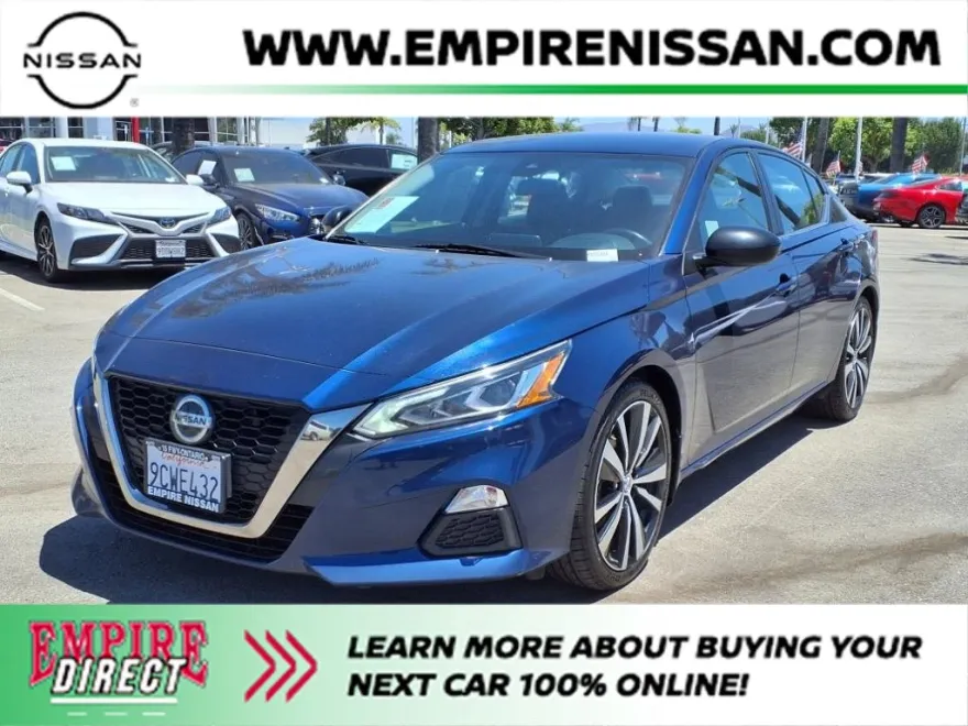 2022 Nissan Altima 2.5 SR photo 1