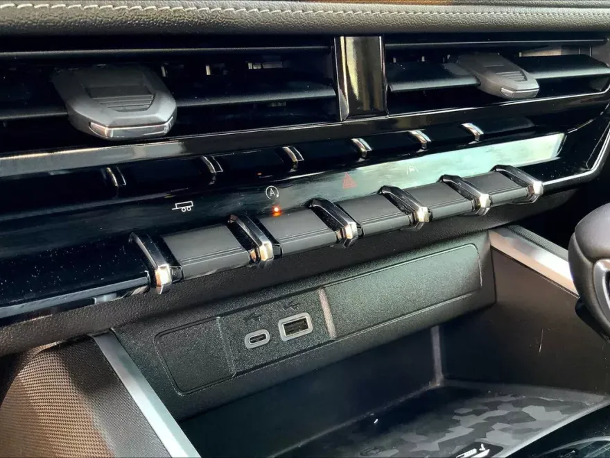 2023 Chevrolet Colorado LT photo 32