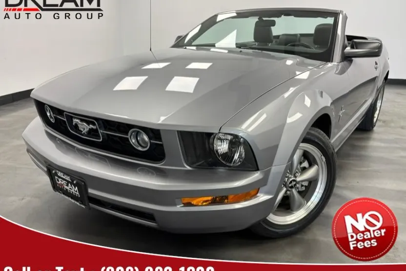 2006 Ford Mustang Deluxe photo 1