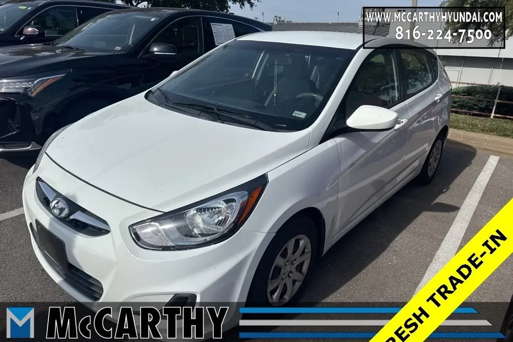 2014 Hyundai Accent GS photo 1