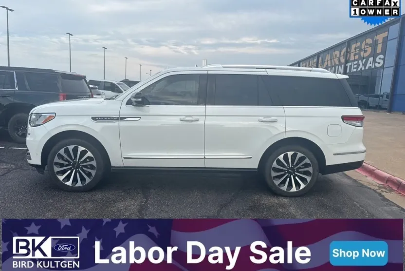 2024 Lincoln Navigator Reserve photo 1