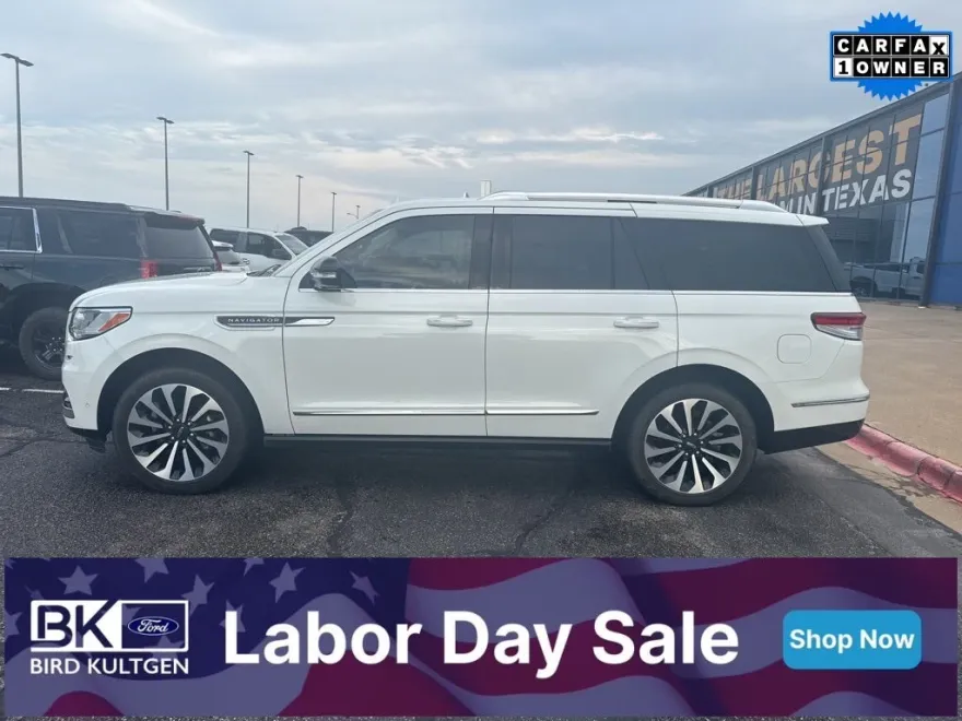 2024 Lincoln Navigator Reserve photo 1