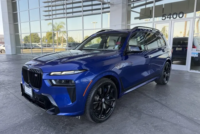 2023 Bmw X7 M60i photo 1