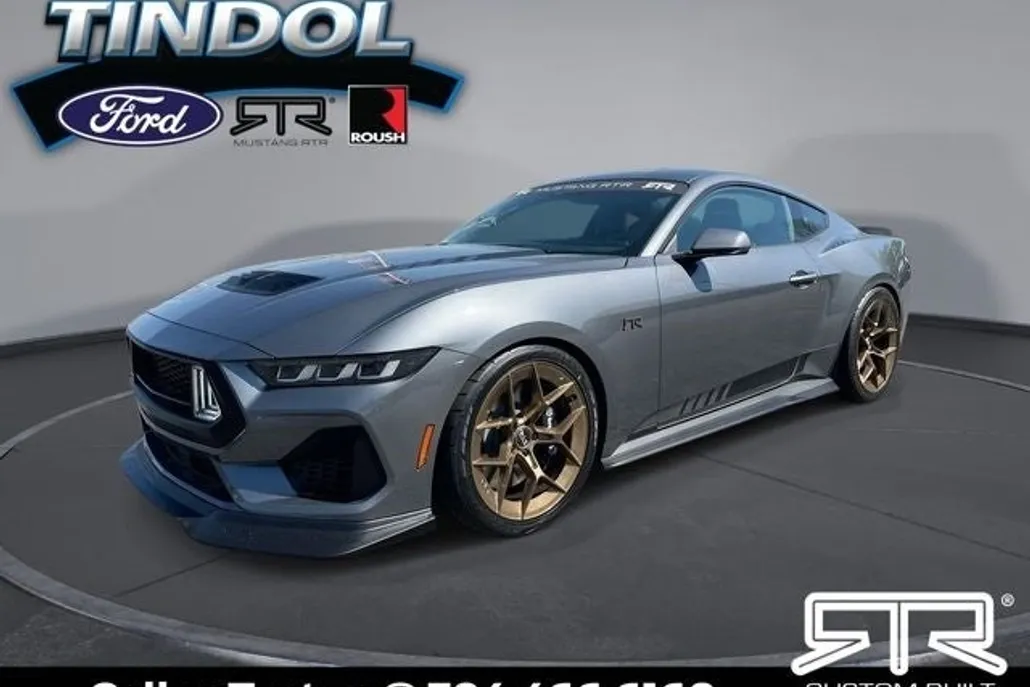 2025 Ford Mustang GT photo 1