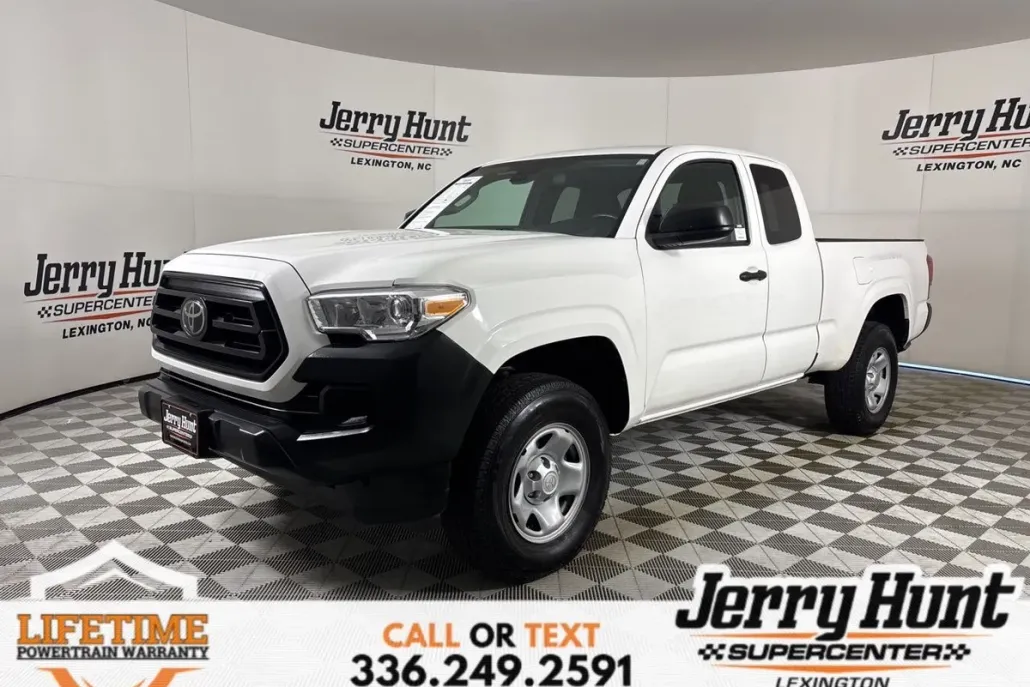 2022 Toyota Tacoma SR photo 1