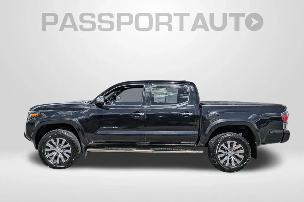 2022 Toyota Tacoma Limited V6 photo 1