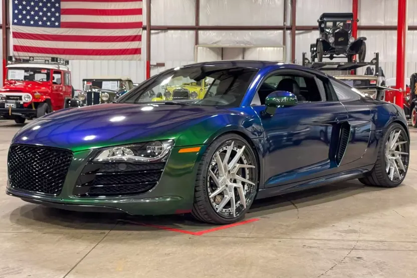 2011 Audi R8 Quattro photo 1